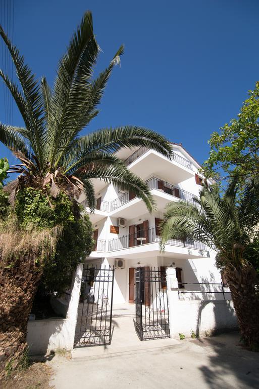Maria Parameriti Apartments Poros  Exteriör bild